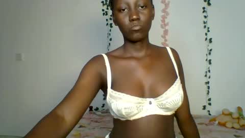 Snapshot of ravencharmm chatting on 07/14/26, 02:27 Princess online show from 07/14/26, 02:27