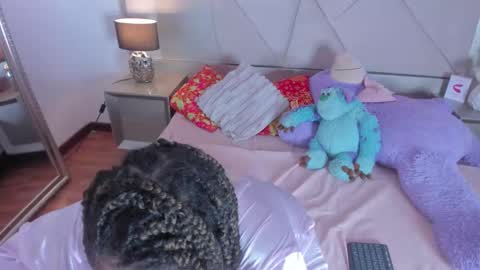    online show from 01/02/25, 03:26