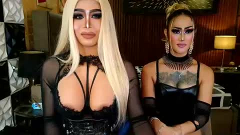 ravenmystiquex online show from 07/23/26, 09:18