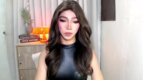 ravennaxx online show from 10/26/25, 07:31