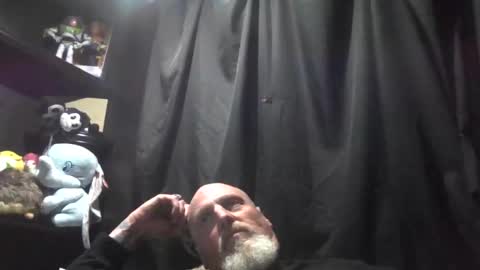 Snapshot of ravens18816981 chatting on 10/05/25, 08:40 ravens18816981 online show from 10/05/25, 08:40