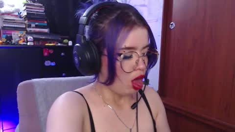 Snapshot of raventh_ chatting on 09/22/25, 09:50 raventh_ online show from 09/22/25, 09:50