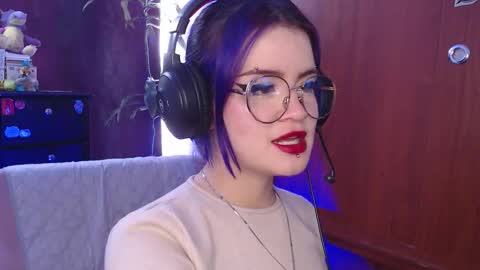 Snapshot of raventh_ chatting on 09/28/25, 02:55 raventh_ online show from 09/28/25, 02:55