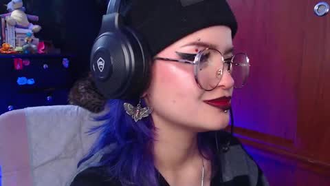 Snapshot of raventh_ chatting on 10/04/25, 02:09 raventh_ online show from 10/04/25, 02:09