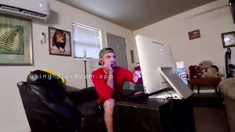 Snapshot of ravenwings5235 chatting on 10/26/25, 07:42 ravenwings5235 online show from 10/26/25, 07:42