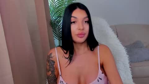 Eva online show from 03/10/25, 10:15