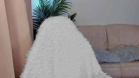Eva online show from 03/11/25, 09:34