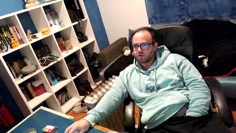 ravingr3d3 online show from 01/21/25, 10:19