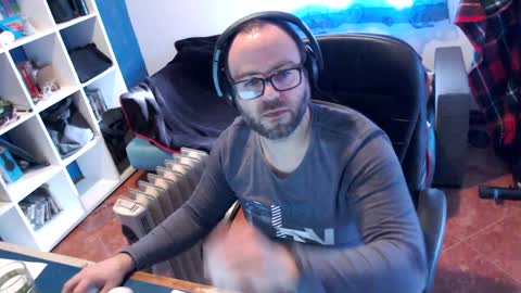 ravingr3d3 online show from 02/04/25, 03:15