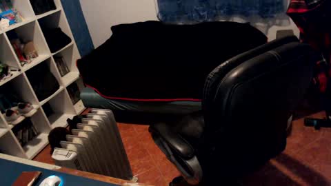 ravingr3d3 online show from 02/04/25, 11:06