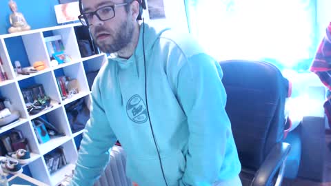 ravingr3d3 online show from 02/05/25, 12:06