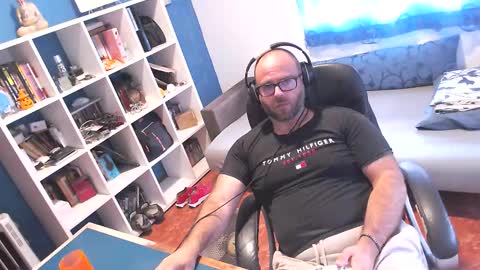 ravingr3d3 online show from 09/21/25, 01:35