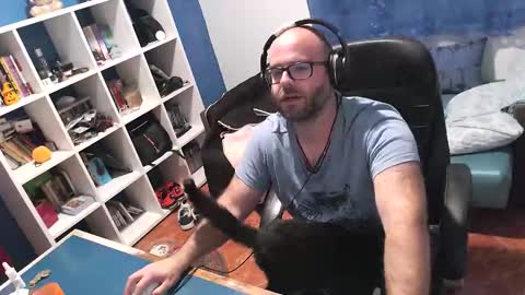 ravingr3d3 online show from 10/27/25, 11:09