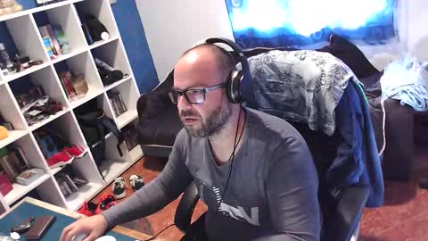 ravingr3d3 online show from 10/29/25, 11:23