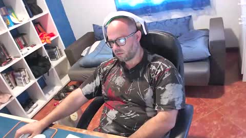 ravingr3d3 online show from 05/27/26, 08:33