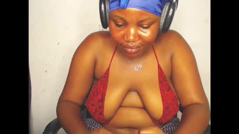 Annie online show from 10/27/25, 09:24