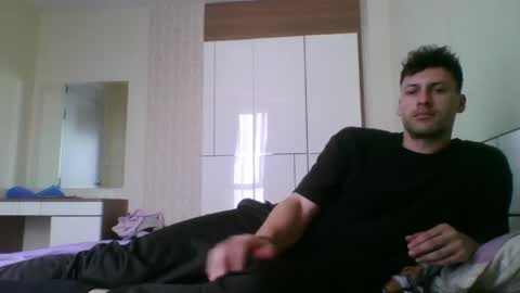 Snapshot of rawdr3 chatting on 04/24/26, 05:32 rawdr3 online show from 04/24/26, 05:32