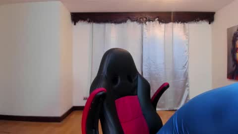 Snapshot of rawmathews chatting on 09/17/25, 10:55 rawmathews online show from 09/17/25, 10:55