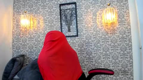 Snapshot of rawmathews chatting on 10/18/25, 09:26 rawmathews online show from 10/18/25, 09:26