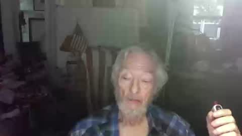 Snapshot of ray1776ray chatting on 09/22/25, 02:19 ray1776ray online show from 09/22/25, 02:19