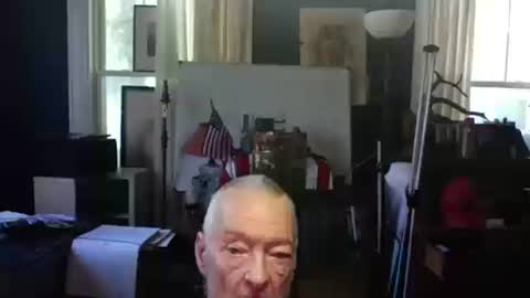 Snapshot of ray1776ray chatting on 10/14/25, 02:29 ray1776ray online show from 10/14/25, 02:29