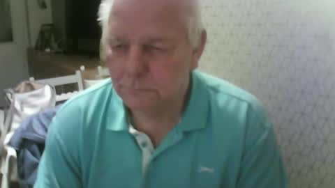 Snapshot of ray47 chatting on 09/23/25, 10:13 ray47 online show from 09/23/25, 10:13