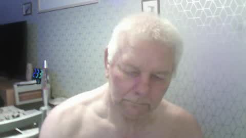 Snapshot of ray477 chatting on 07/07/26, 10:36 ray477 online show from 07/07/26, 10:36