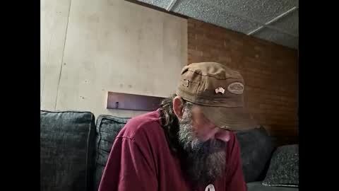 Snapshot of raybob252000 chatting on 10/16/25, 07:53 raybob252000 online show from 10/16/25, 07:53