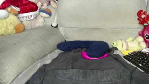 Ray  online show from 12/14/25, 12:21