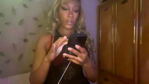 Raye Millian online show from 08/03/26, 05:16