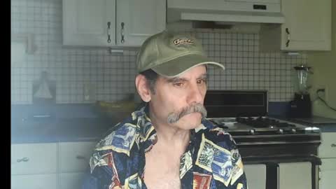 Snapshot of raylene4u2 chatting on 07/14/26, 05:34 Ray online show from 07/14/26, 05:34