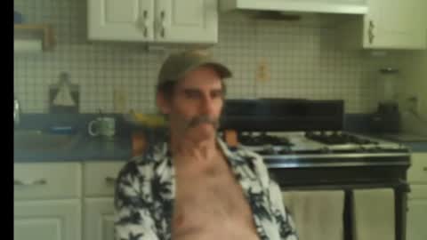 Snapshot of raylene4u2 chatting on 07/27/26, 04:58 Ray online show from 07/27/26, 04:58