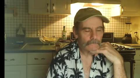 Snapshot of raylene4u2 chatting on 07/28/26, 06:09 Ray online show from 07/28/26, 06:09