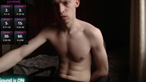 Snapshot of raylonn chatting on 03/02/25, 10:45 Ray online show from 03/02/25, 10:45