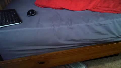 Snapshot of raymondo1964 chatting on 12/01/25, 11:21 raymondo1964 online show from 12/01/25, 11:21