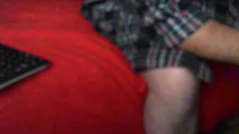 Snapshot of raymondo1964 chatting on 12/18/25, 12:38 raymondo1964 online show from 12/18/25, 12:38