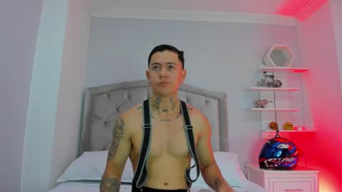 Raymond Stonee online show from 01/12/25, 01:37