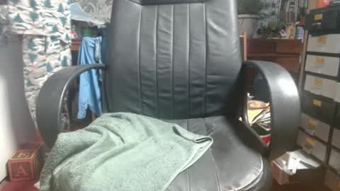 Snapshot of raysmith77777777 chatting on 01/15/25, 05:58 Ray online show from 01/15/25, 05:58