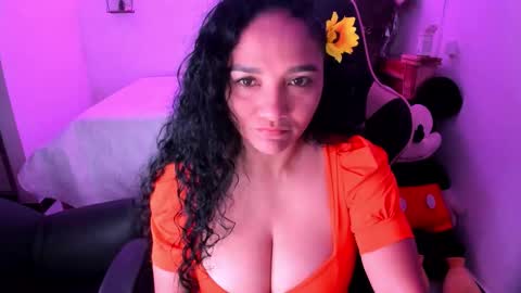 Snapshot of rayza_mature_ chatting on 03/09/26, 02:32 Danna online show from 03/09/26, 02:32