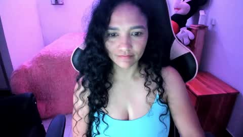 Snapshot of rayza_mature_ chatting on 04/14/26, 03:18 Danna online show from 04/14/26, 03:18