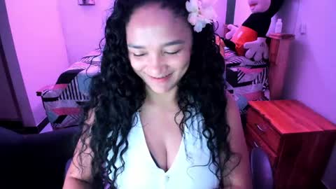 Snapshot of rayza_mature_ chatting on 05/09/26, 02:55 Danna online show from 05/09/26, 02:55