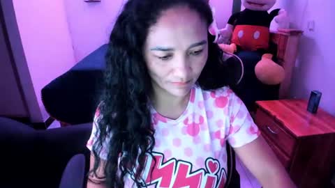 Snapshot of rayza_mature_ chatting on 06/13/26, 01:25 Danna online show from 06/13/26, 01:25