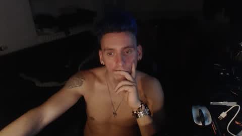 Rayzel online show from 11/03/25, 11:59