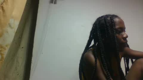 razanastine online show from 11/30/25, 11:03