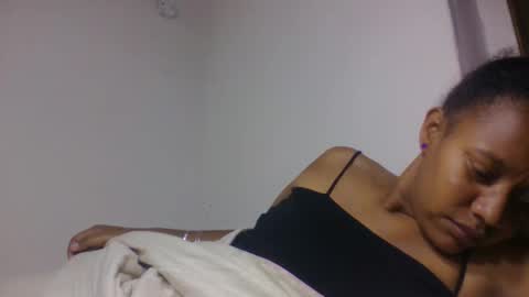 razanastine online show from 12/17/25, 01:11