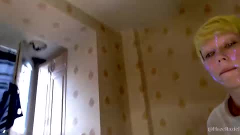  Yrriel Strife Candy-Demon Caveboy mr. Cringe   online show from 09/18/25, 05:20