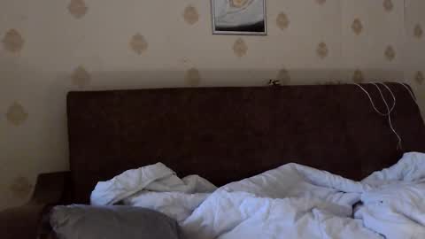  Yrriel Strife Candy-Demon Caveboy mr. Cringe   online show from 10/02/25, 05:36