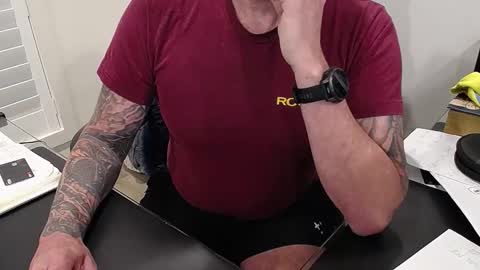 Snapshot of reacher1965 chatting on 10/23/25, 08:57 reacher1965 online show from 10/23/25, 08:57