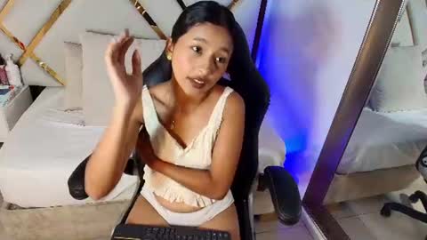 DONCELLA online show from 07/10/26, 04:42