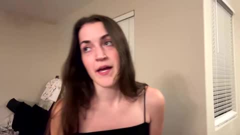 Snapshot of realbeccablair chatting on 05/10/26, 04:28 realbeccablair online show from 05/10/26, 04:28